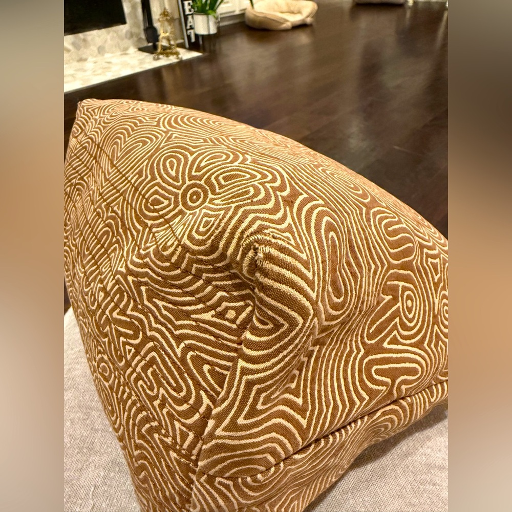 Dooney & Bourke Canvas & Leather Swirl Graffiti Shoulder Bag Approx 11”Lx6”Wx8”H - Picture 8 of 15